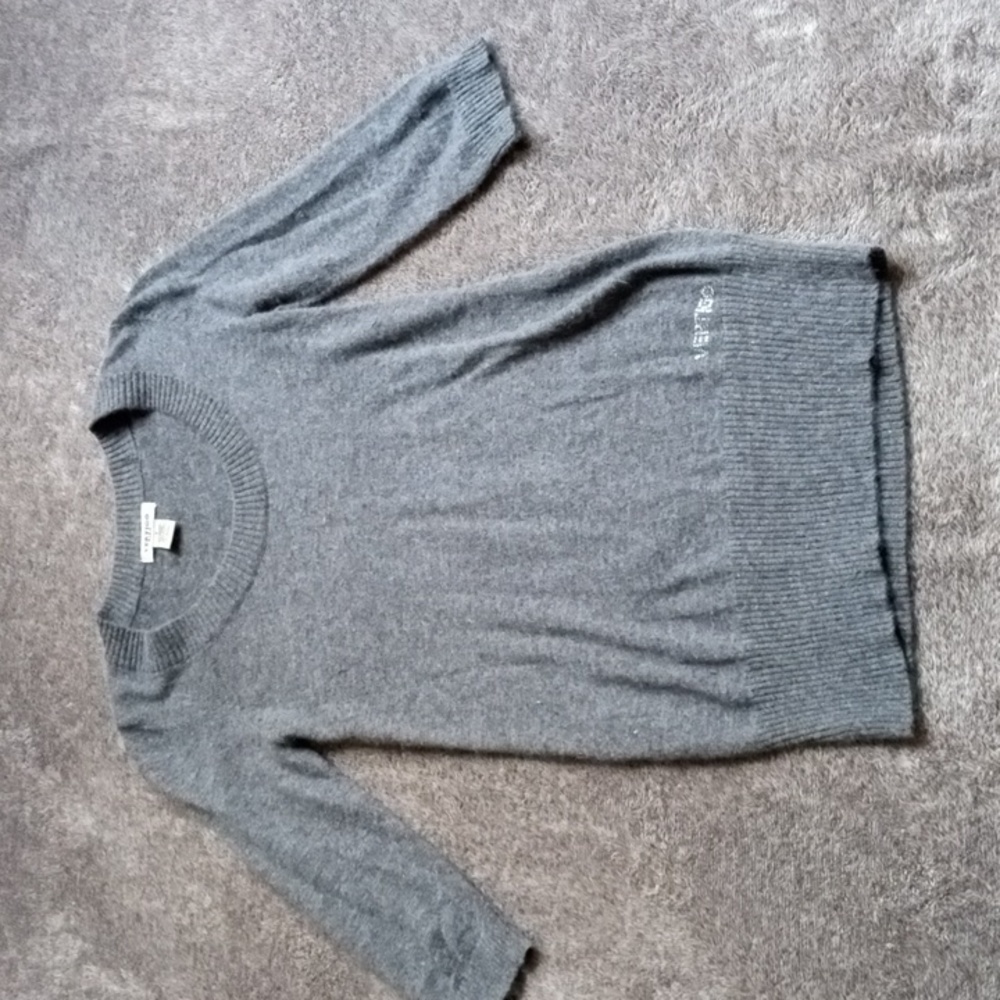 Vertigo Paris long length machine washable wool blend gray sweater